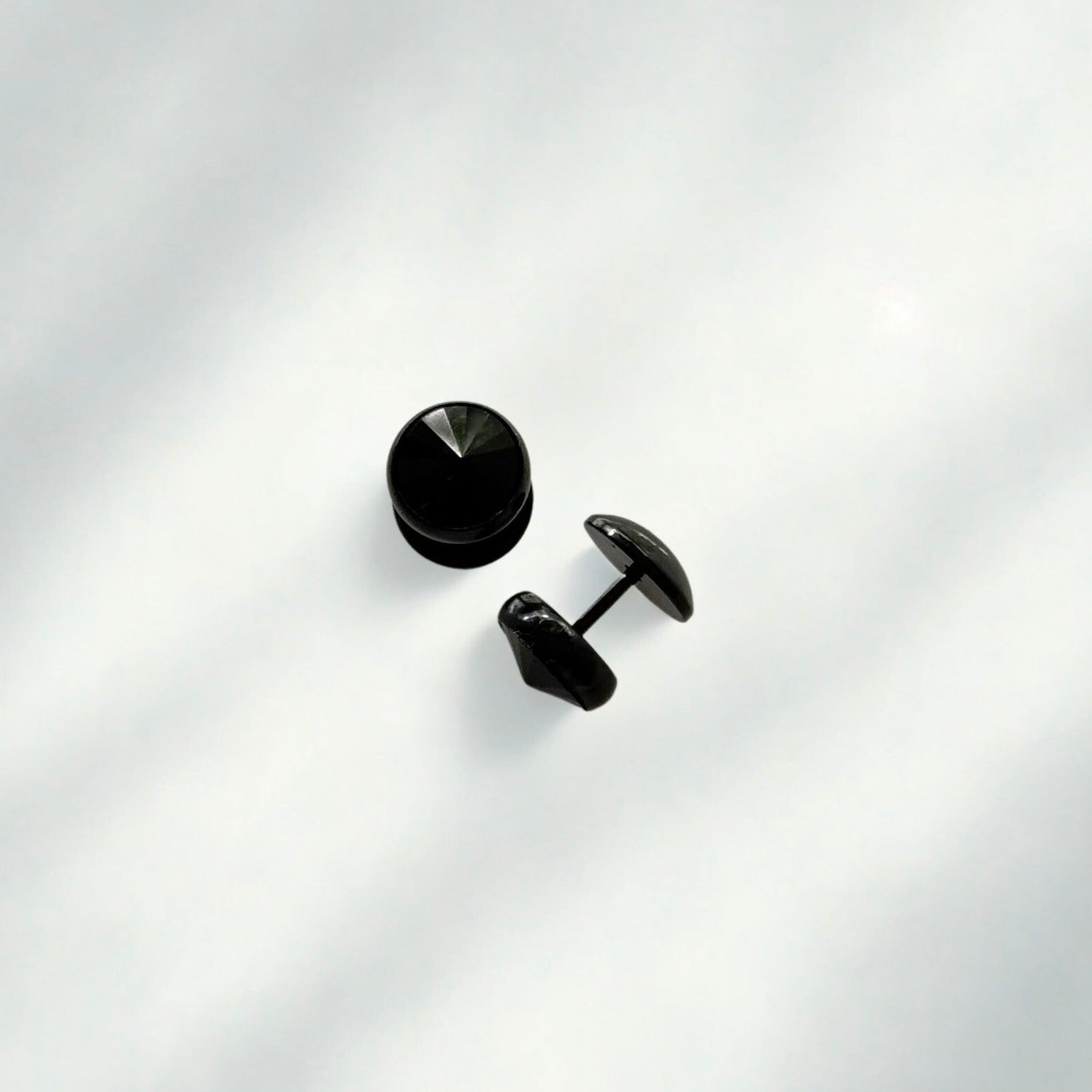 Felix Studs - For Men