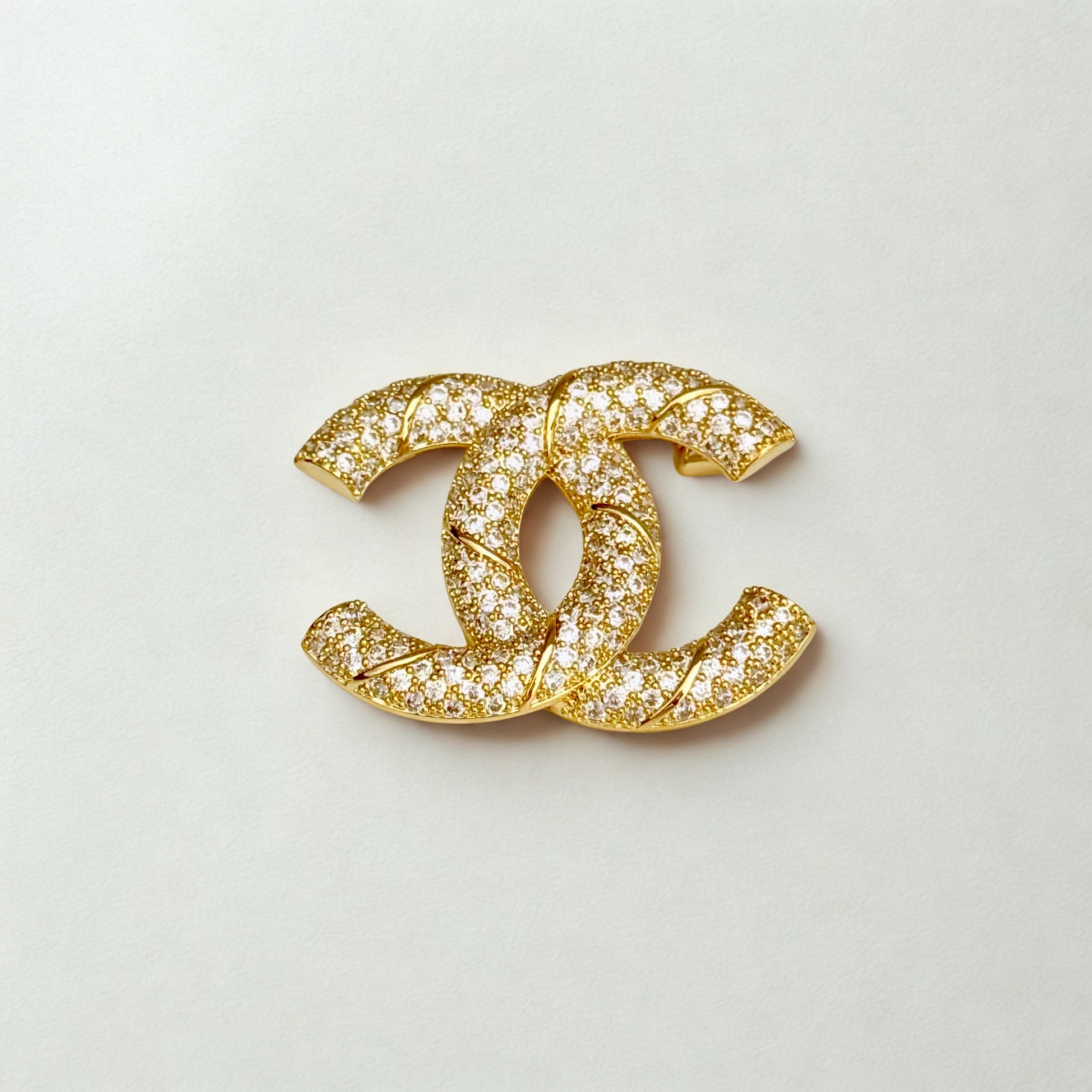 Flex Brooch